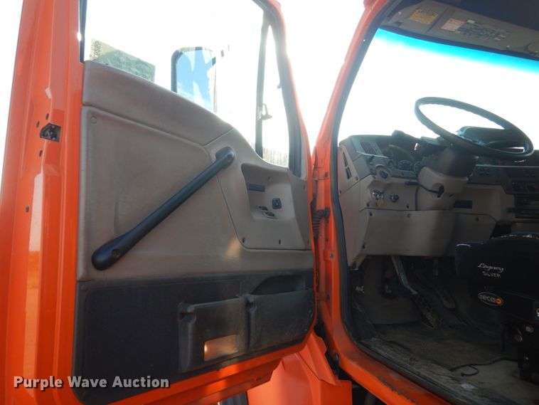 image for item DL6265 2005 Sterling LT9500  dump truck