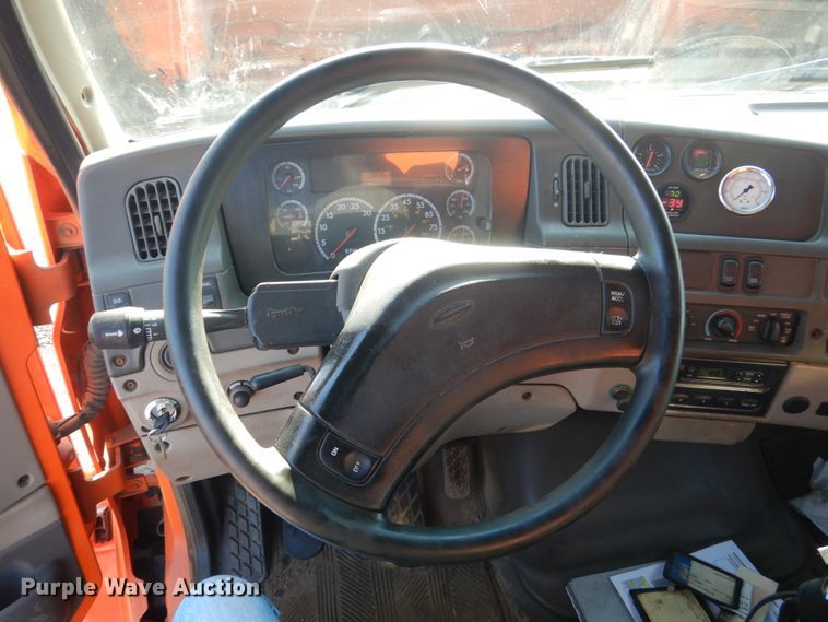 image for item DL6265 2005 Sterling LT9500  dump truck