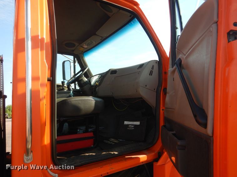 image for item DL6265 2005 Sterling LT9500  dump truck