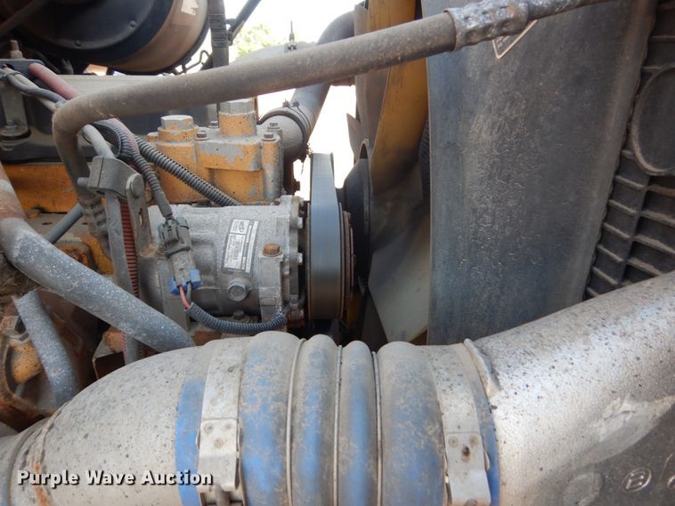 image for item DL6265 2005 Sterling LT9500  dump truck