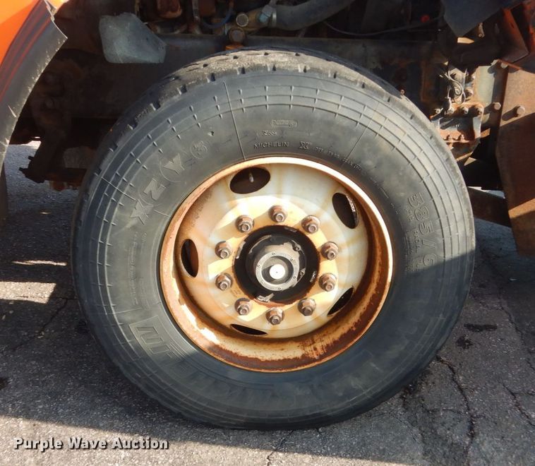 image for item DL6265 2005 Sterling LT9500  dump truck