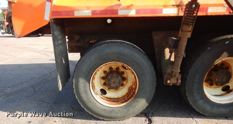 image for item DL6265 2005 Sterling LT9500  dump truck