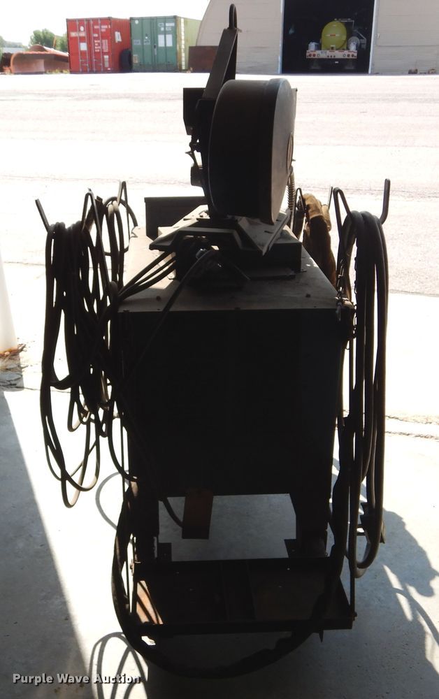 image for item DL6275 Miller Deltaweld 450  welder