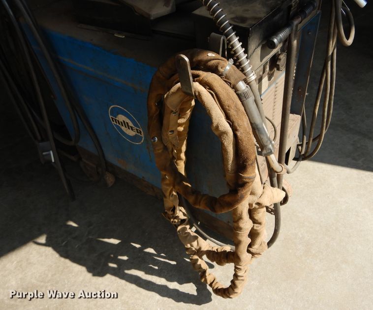 image for item DL6275 Miller Deltaweld 450  welder