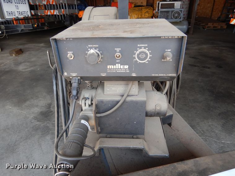 image for item DL6275 Miller Deltaweld 450  welder