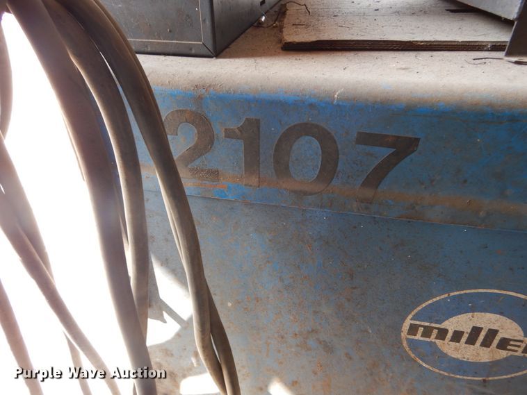 image for item DL6275 Miller Deltaweld 450  welder