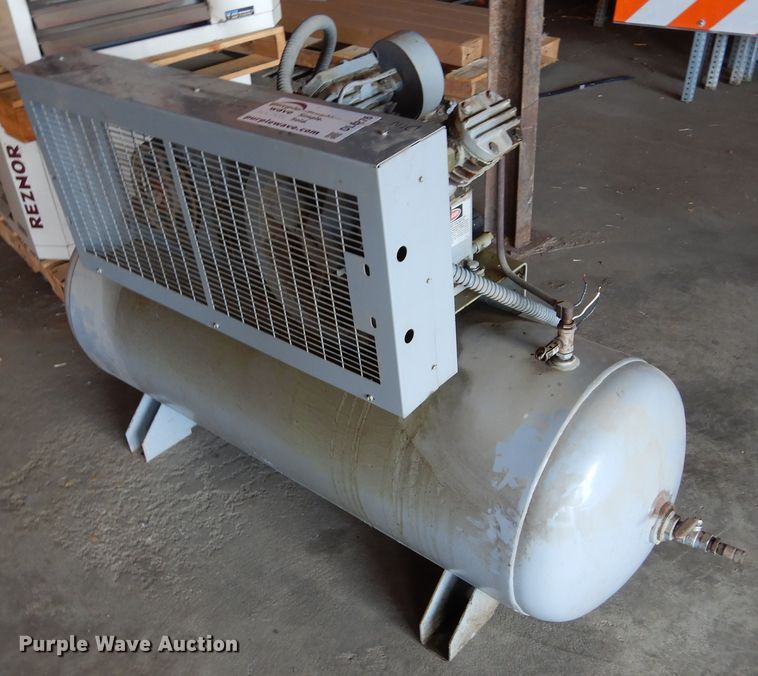image for item DL6276 Ingersoll Rand T30  air compressor