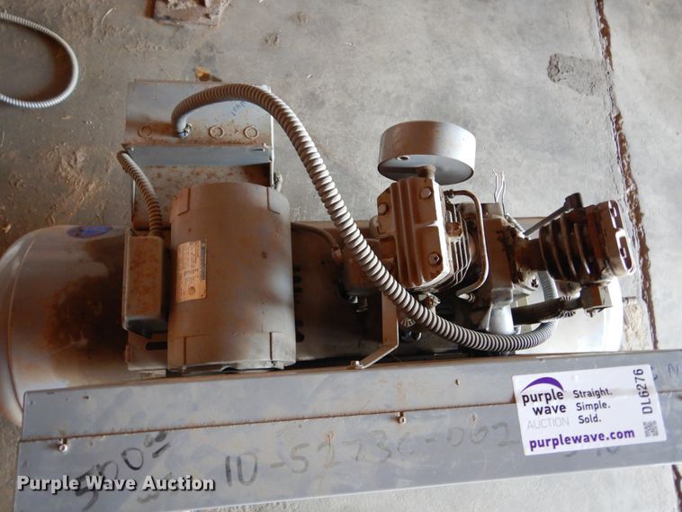 image for item DL6276 Ingersoll Rand T30  air compressor