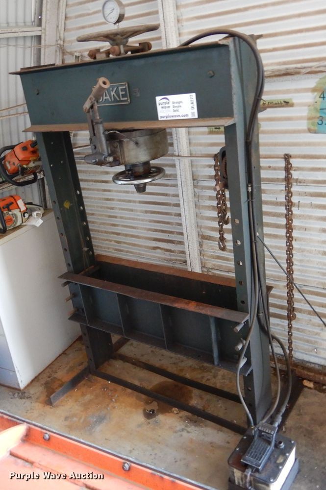 image for item DL6277 Drake 70H  press