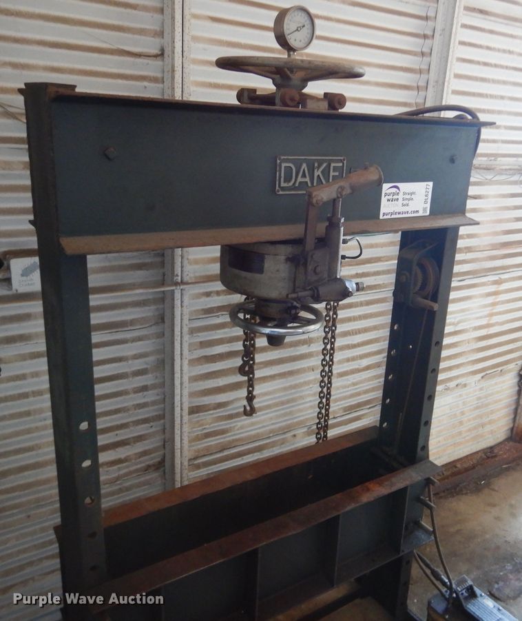 image for item DL6277 Drake 70H  press