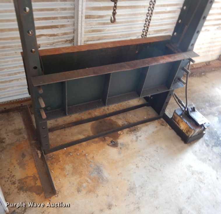 image for item DL6277 Drake 70H  press