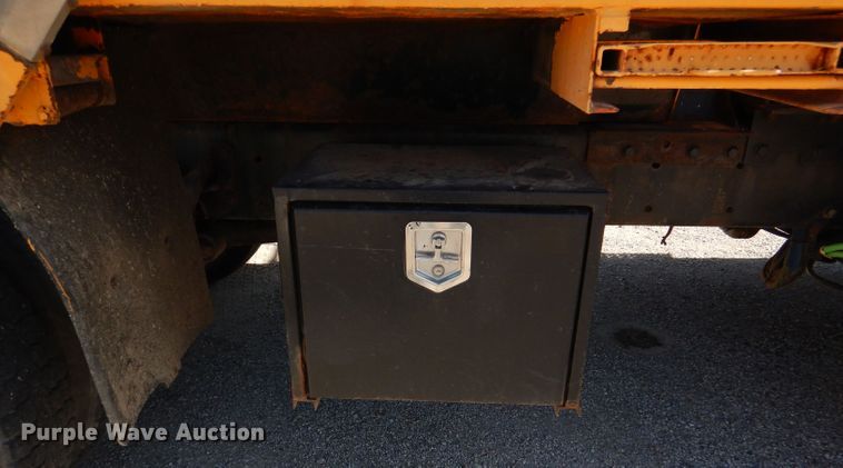 image for item DM1361 2006 International WorkStar 7400  dump truck