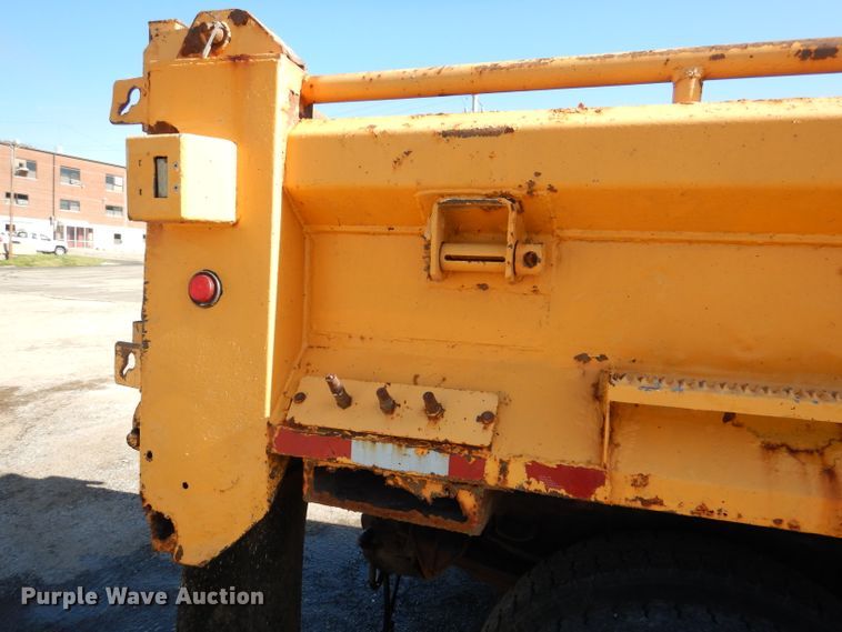 image for item DM1361 2006 International WorkStar 7400  dump truck