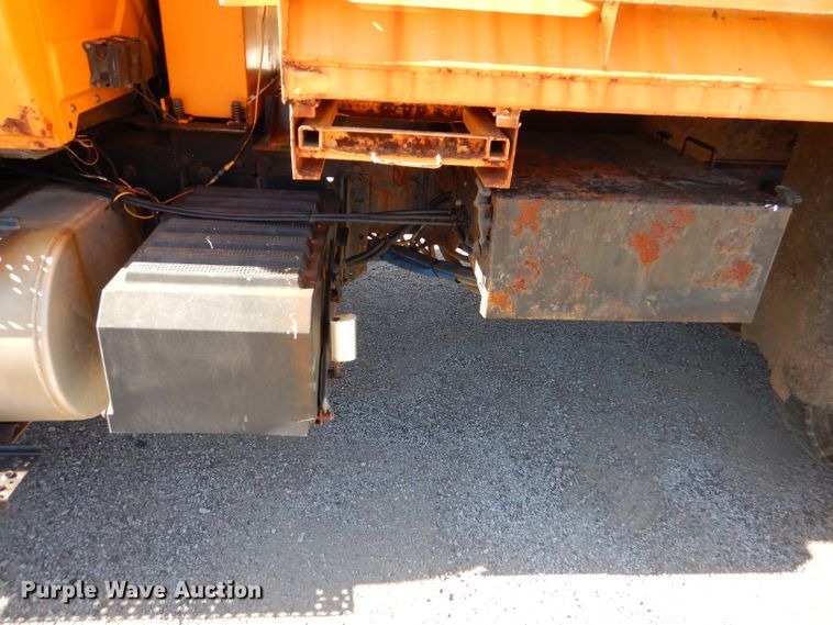 image for item DM1361 2006 International WorkStar 7400  dump truck