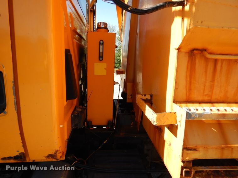 image for item DM1361 2006 International WorkStar 7400  dump truck