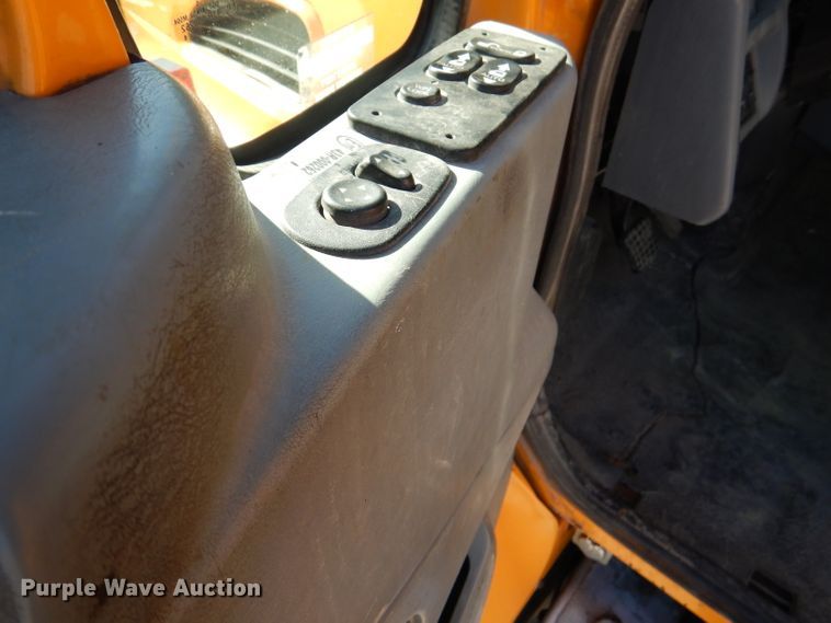 image for item DM1361 2006 International WorkStar 7400  dump truck