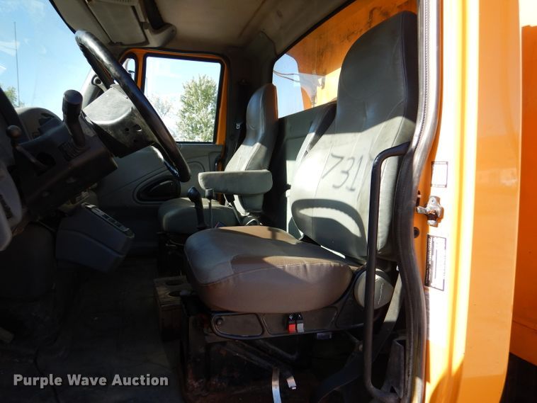 image for item DM1361 2006 International WorkStar 7400  dump truck