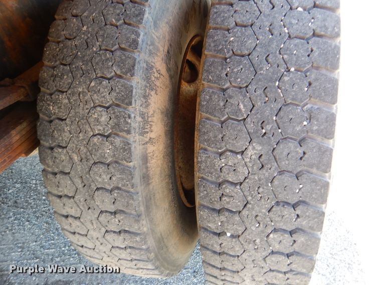 image for item DM1361 2006 International WorkStar 7400  dump truck