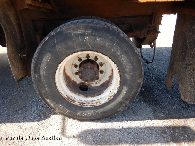 image for item DM1361 2006 International WorkStar 7400  dump truck