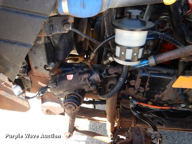 image for item DM1362 2004 International WorkStar 7400  dump truck