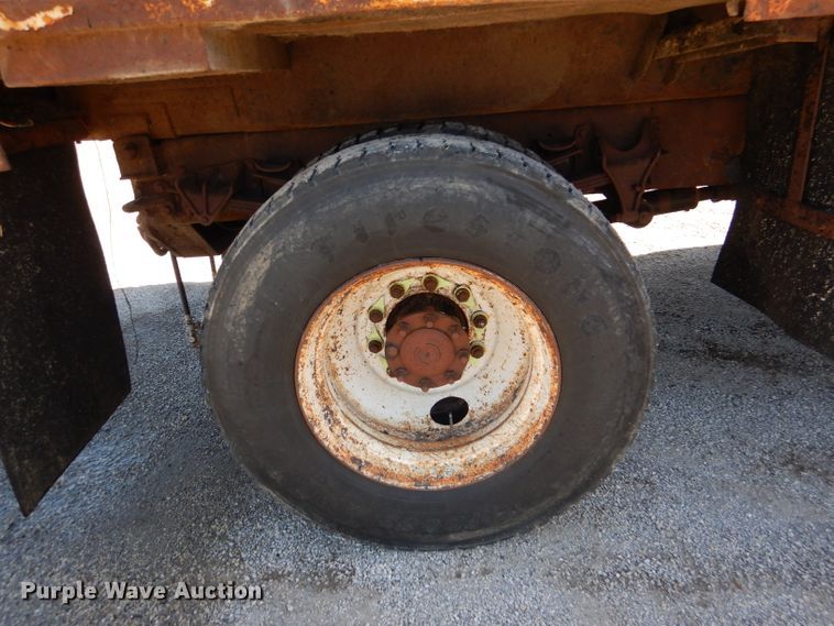 image for item DM1362 2004 International WorkStar 7400  dump truck