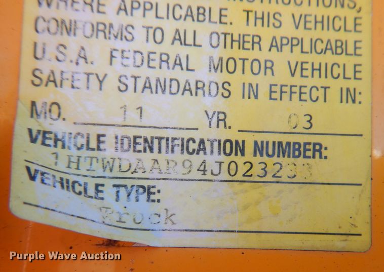 image for item DM1362 2004 International WorkStar 7400  dump truck