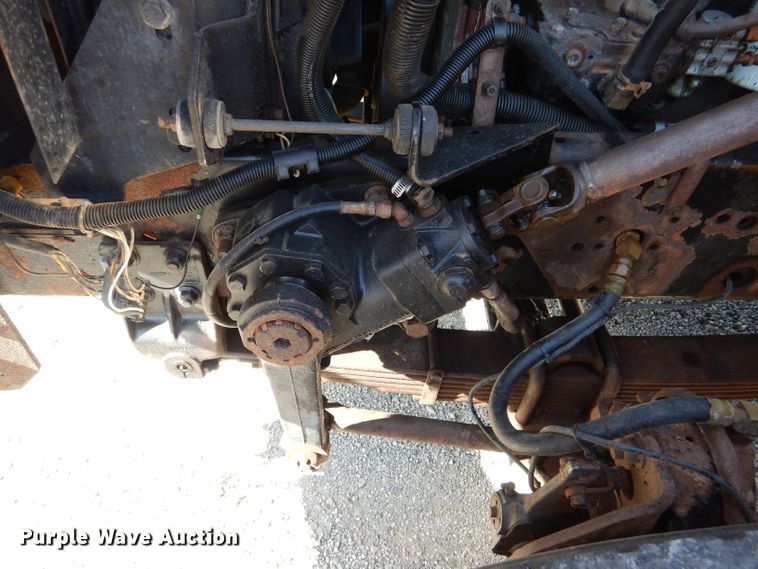 image for item DM1363 2002 International 4900 Crew Cab dump truck