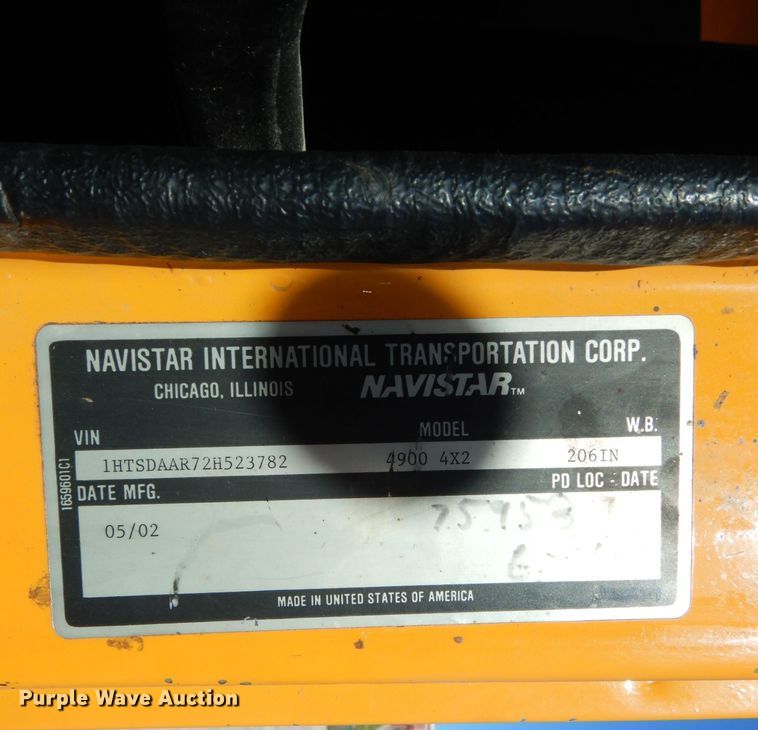 image for item DM1363 2002 International 4900 Crew Cab dump truck