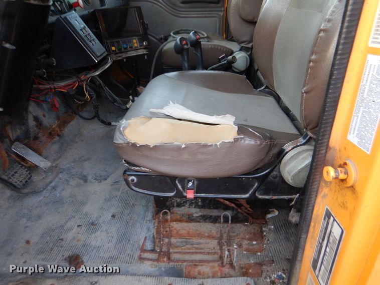 image for item DM1364 2002 International 2554  dump truck