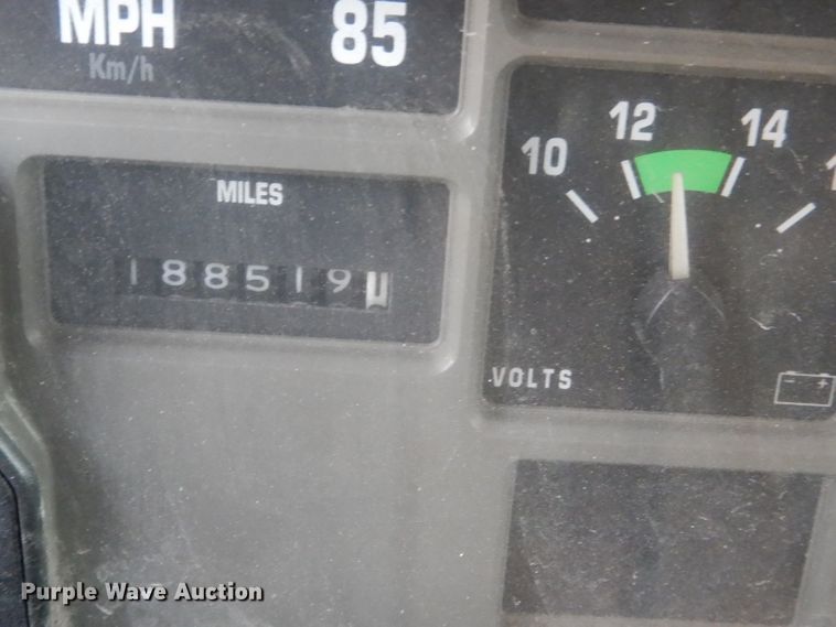 image for item DM1364 2002 International 2554  dump truck