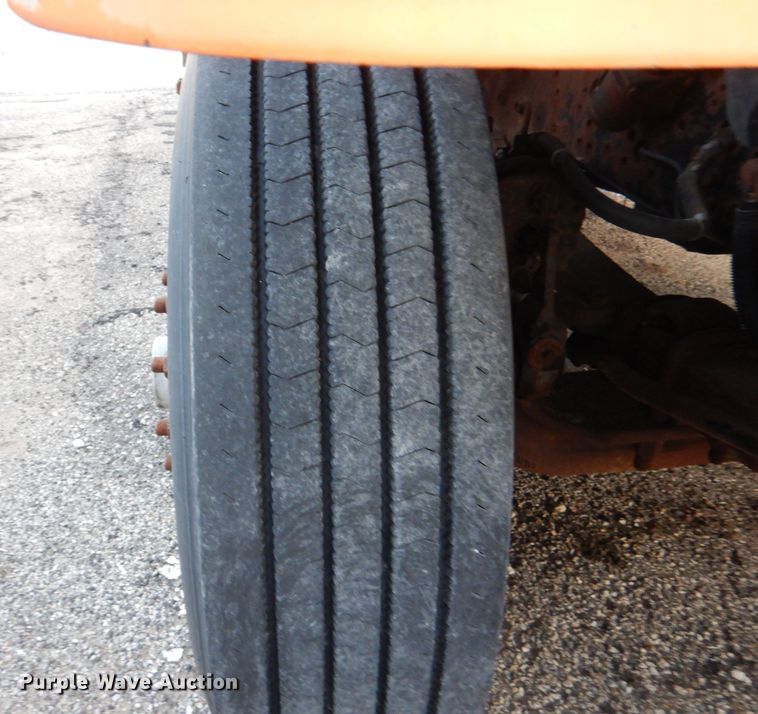 image for item DM1364 2002 International 2554  dump truck