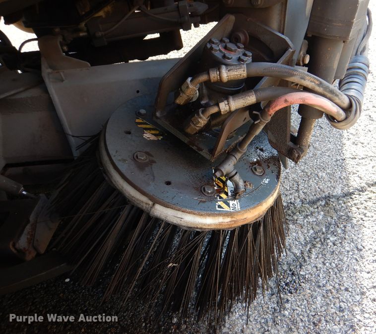 image for item DM1365 1998 GMC C7500  street sweeper truck