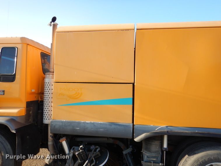 image for item DM1365 1998 GMC C7500  street sweeper truck