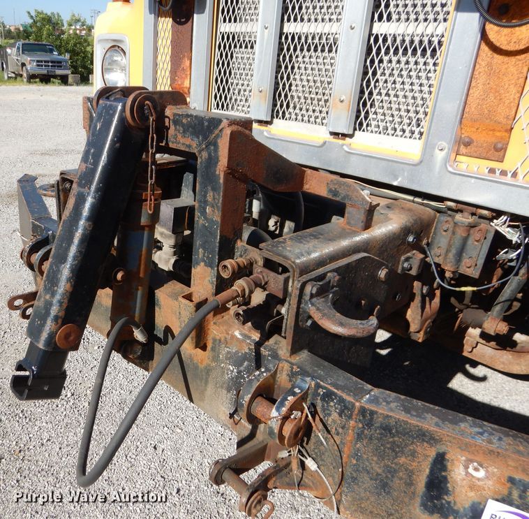 image for item DM1366 2002 International 2554  dump truck