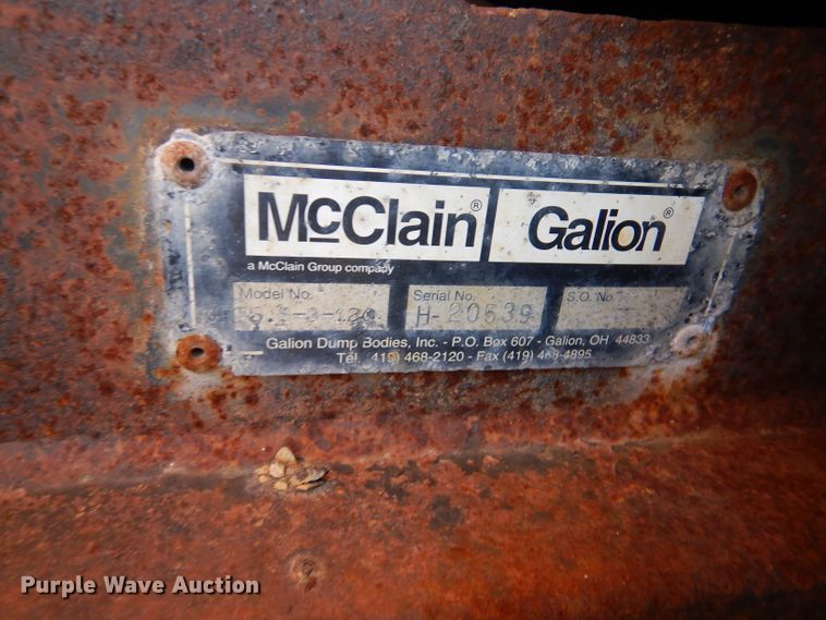 image for item DM1366 2002 International 2554  dump truck