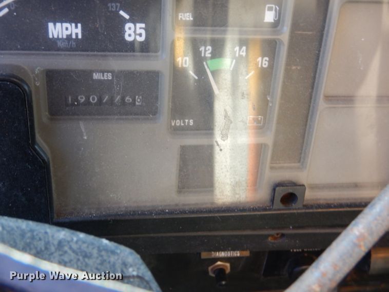 image for item DM1366 2002 International 2554  dump truck