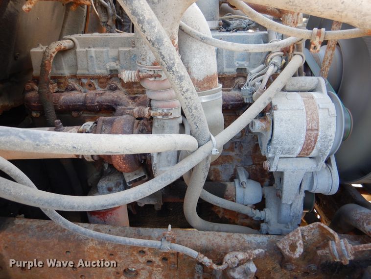 image for item DM1366 2002 International 2554  dump truck