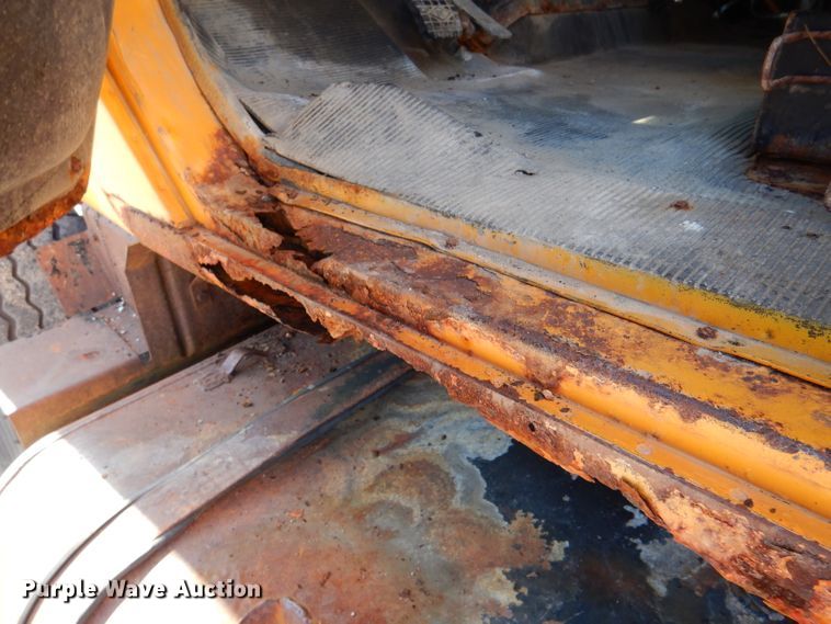 image for item DM1366 2002 International 2554  dump truck