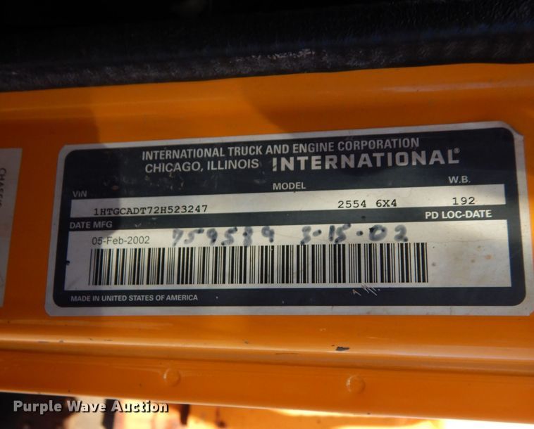 image for item DM1366 2002 International 2554  dump truck