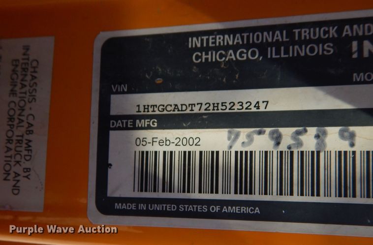 image for item DM1366 2002 International 2554  dump truck