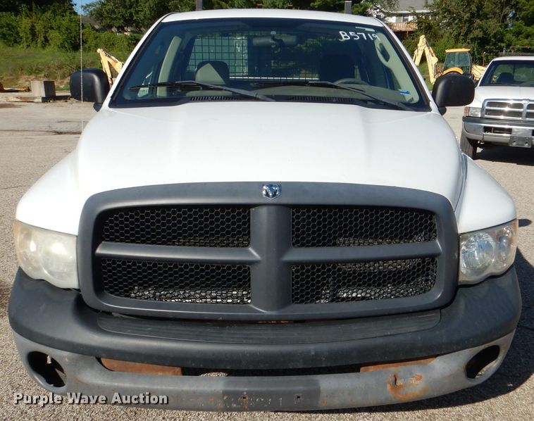 image for item DM1369 2004 Dodge Ram 1500  pickup truck