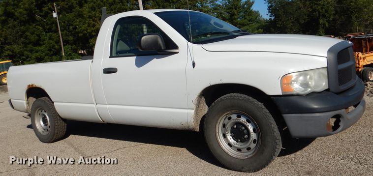 image for item DM1369 2004 Dodge Ram 1500  pickup truck