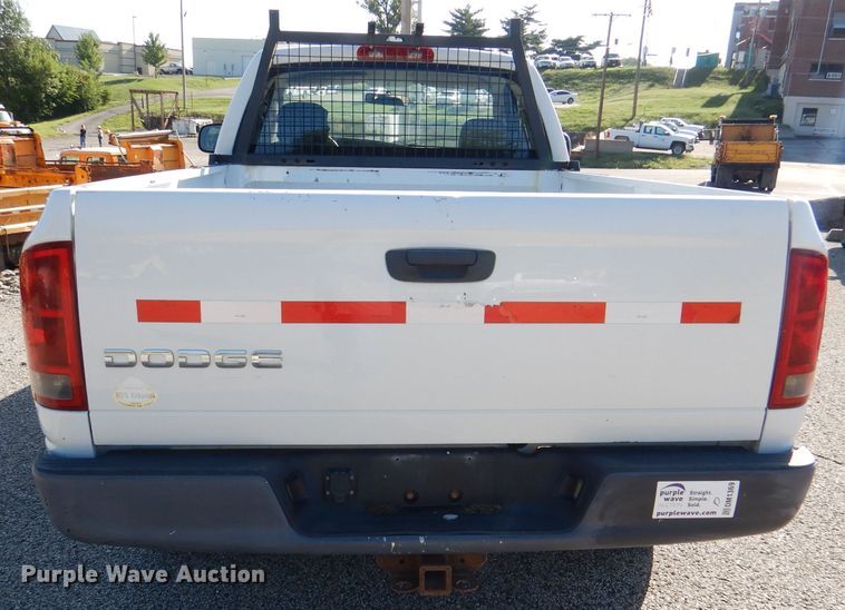 image for item DM1369 2004 Dodge Ram 1500  pickup truck