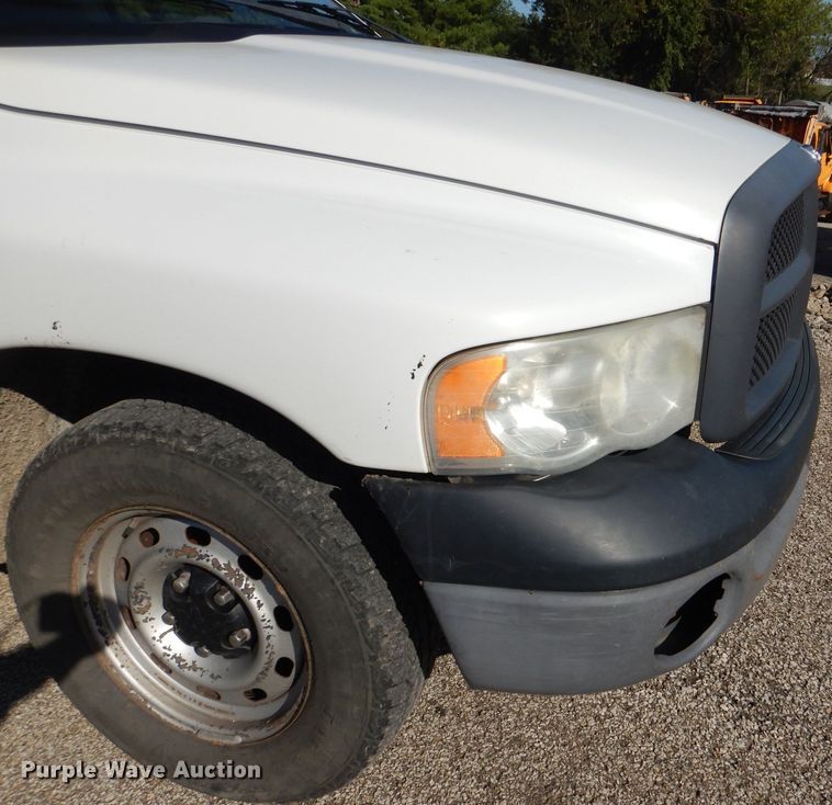 image for item DM1369 2004 Dodge Ram 1500  pickup truck