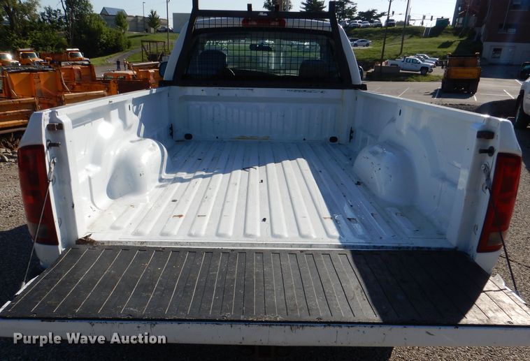 image for item DM1369 2004 Dodge Ram 1500  pickup truck