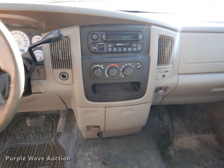 image for item DM1369 2004 Dodge Ram 1500  pickup truck