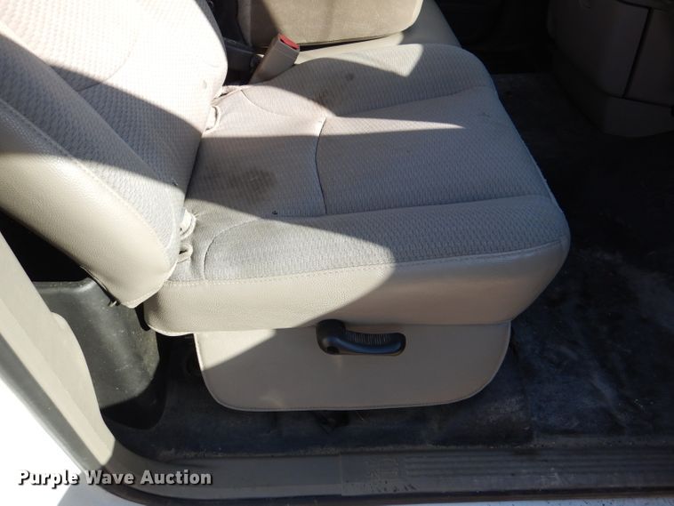 image for item DM1369 2004 Dodge Ram 1500  pickup truck