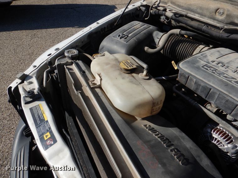 image for item DM1369 2004 Dodge Ram 1500  pickup truck