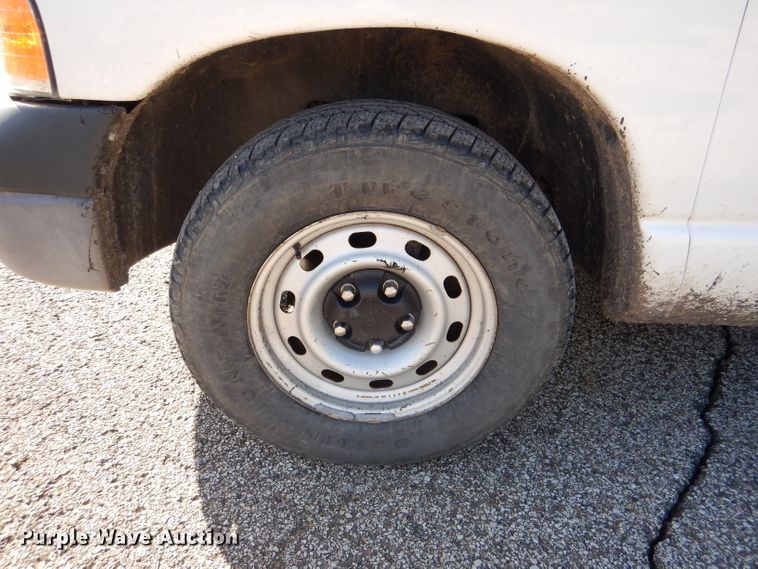 image for item DM1369 2004 Dodge Ram 1500  pickup truck