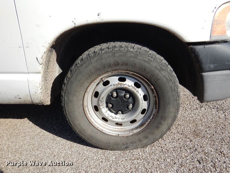 image for item DM1369 2004 Dodge Ram 1500  pickup truck